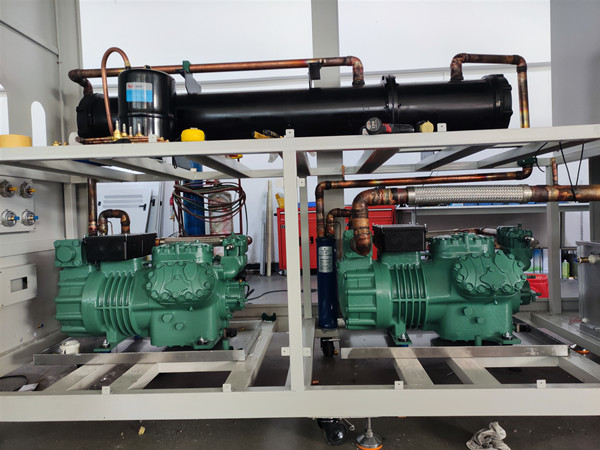 高低溫低氣壓測試的試驗室(圖2) 高低溫低氣壓測試的試驗室(圖2)