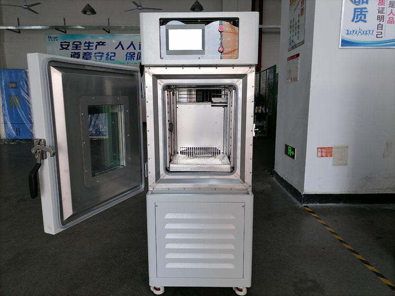 建筑幕墻用鋁塑復合板耐高低溫差試驗箱(圖1) 建筑幕墻用鋁塑復合板耐高低溫差試驗箱(圖1)